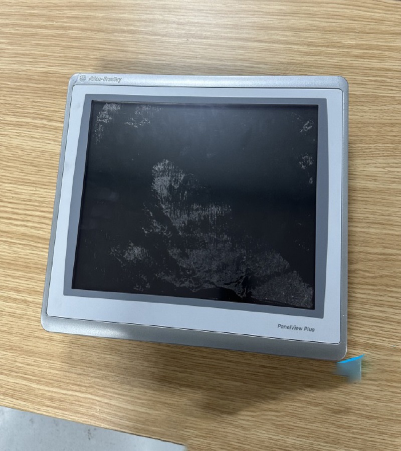 AB羅克韋爾觸摸屏2711P-T12W21D8S無法開機(jī)無顯示 無法進(jìn)入到正常的使用界面 圖像上有雜亂的條紋 通電幾分鐘后屏幕變成藍(lán)屏 觸摸失靈 故障維修 快修  